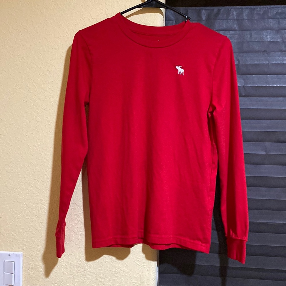 Used boys long sleeve.